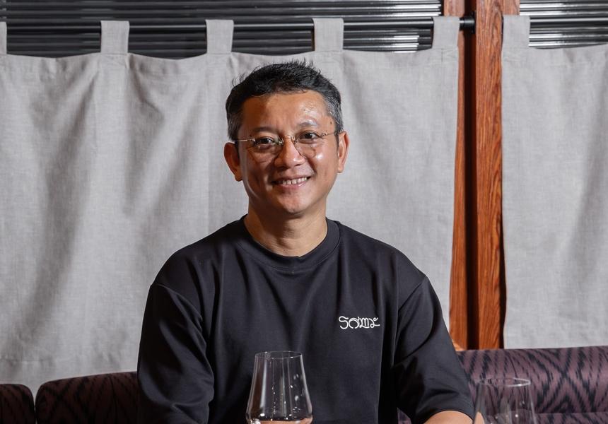 Num Weerawat Triyasenawat