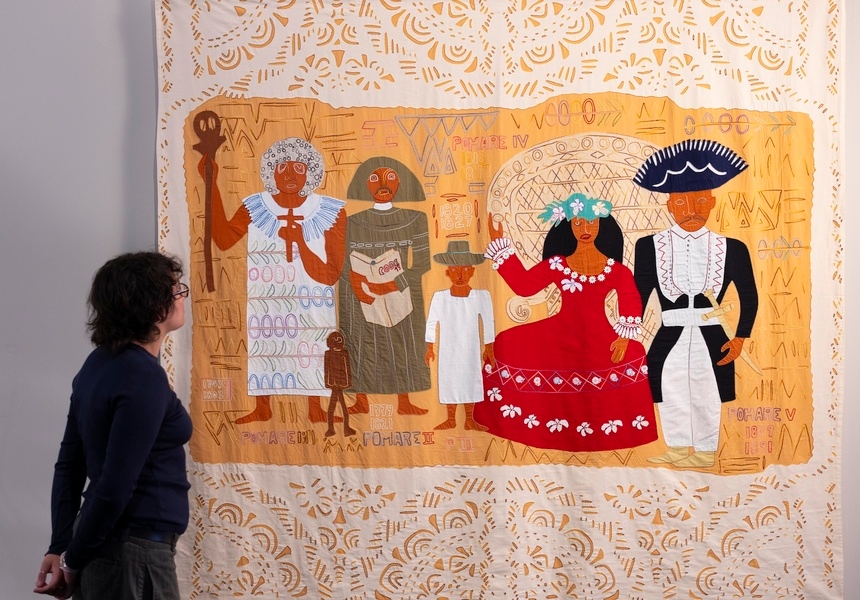 Aline Amaru, La Famille Pomare (tifaifai) (Pa'oti style), 1991, Aline Amaru Estate by David Parry for the V&A