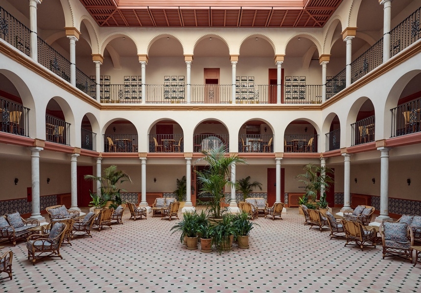 Cristine Bedfor, Sevilla